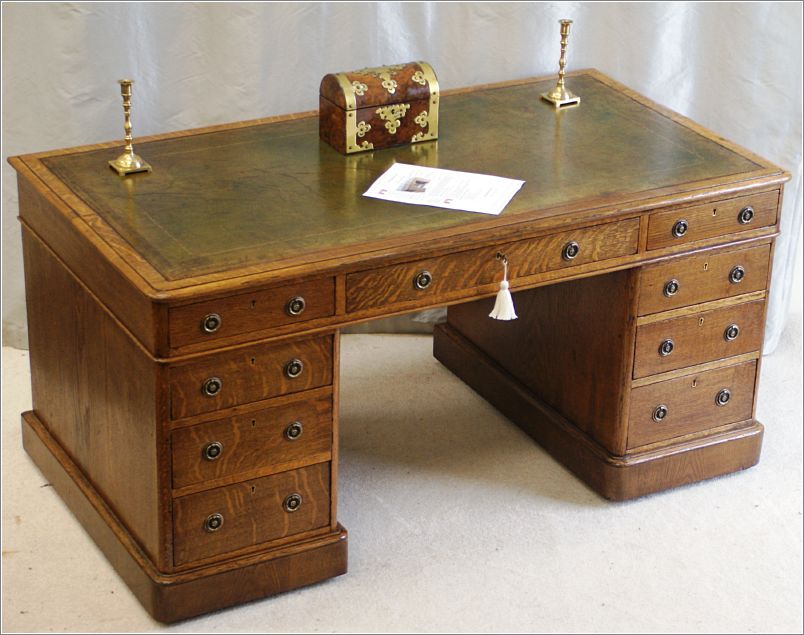2040 Antique Victorian Oak Pedestal Desk